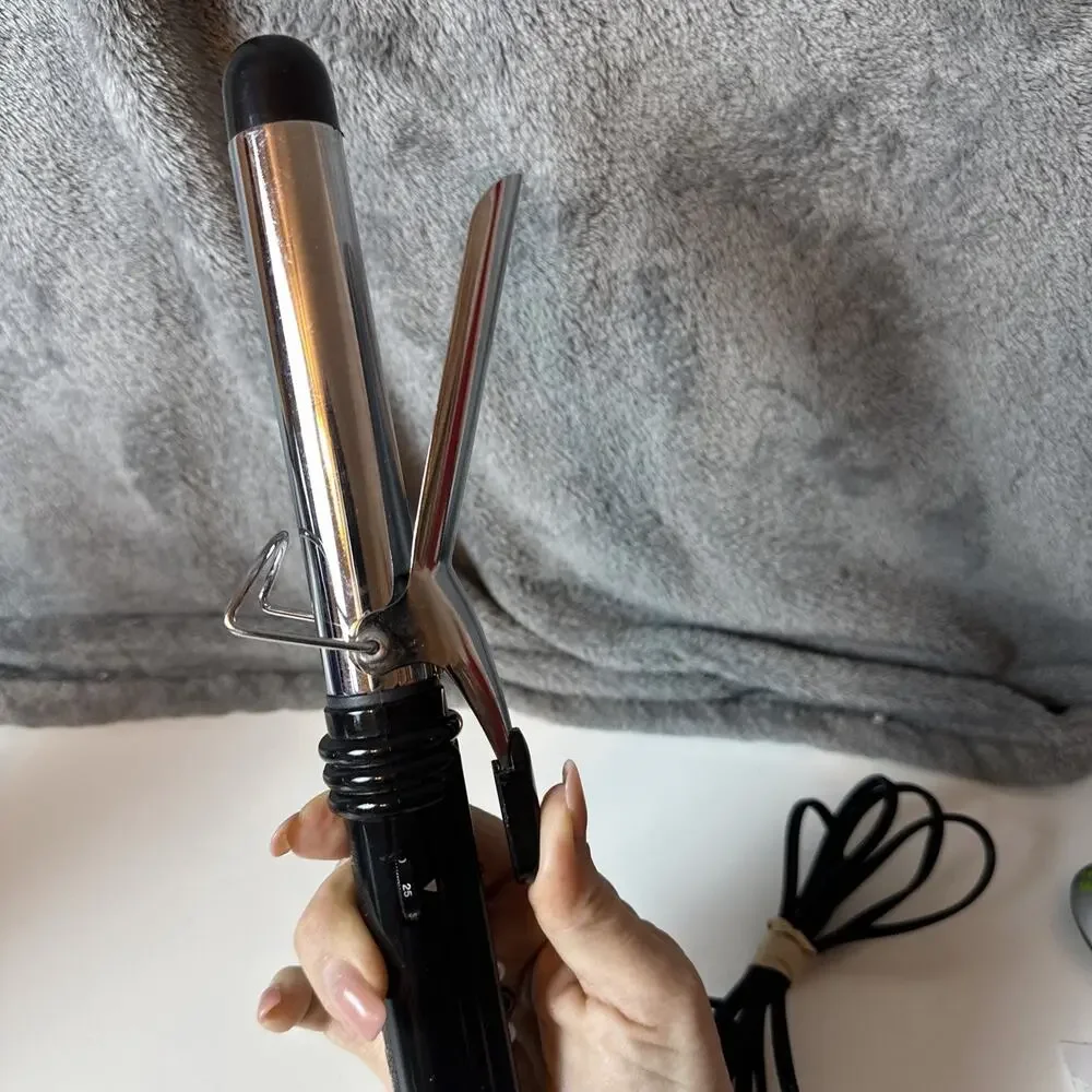 CONAIR (Model CD9DG) Instant Heat‎ Curling Iron Adjustable Heat Settings On/Off